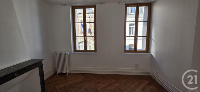 Appartement F4 &agrave; louer - 4 pi&egrave;ces - 80,91 m2 - Fecamp - 76 - HAUTE-NORMANDIE