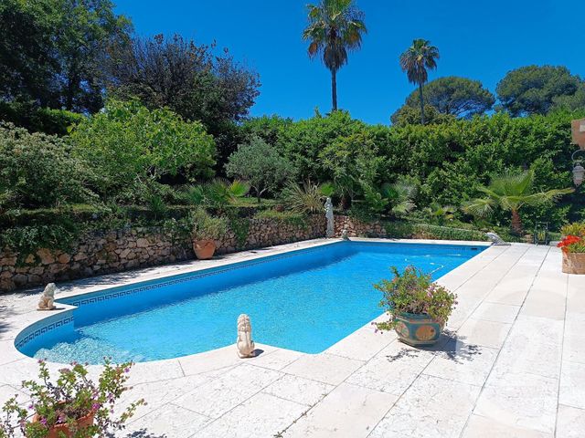 Maison à vendre - 6 pièces - 271 m2 - Biot - 06 - PROVENCE-ALPES-COTE-D-AZUR