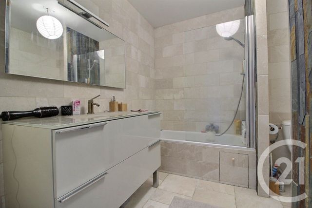 Maison à vendre - 6 pièces - 200 m2 - Biot - 06 - PROVENCE-ALPES-COTE-D-AZUR