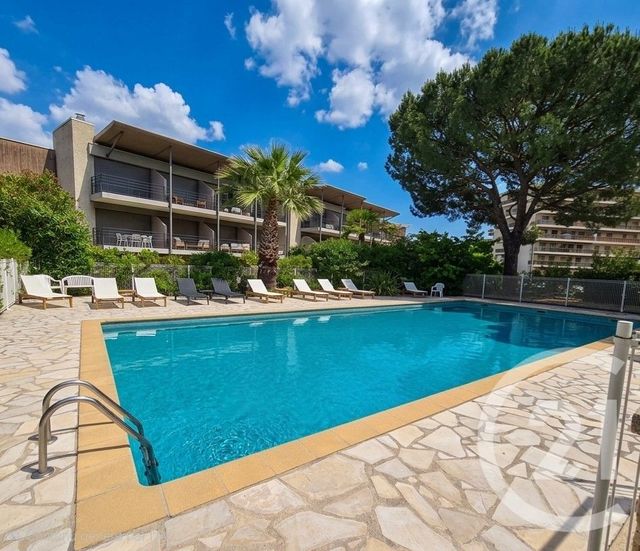 Appartement F2 &agrave; vendre - 2 pi&egrave;ces - 49,50 m2 - Antibes - 06 - PROVENCE-ALPES-COTE-D-AZUR