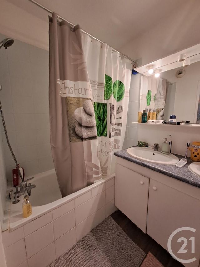 Appartement F3 &agrave; louer - 3 pi&egrave;ces - 55,11 m2 - Begles - 33 - AQUITAINE