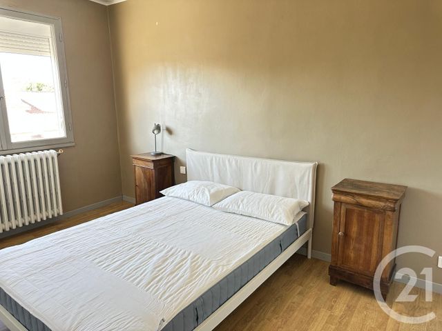 Maison à louer - 2 pièces - 45 m2 - Begles - 33 - AQUITAINE