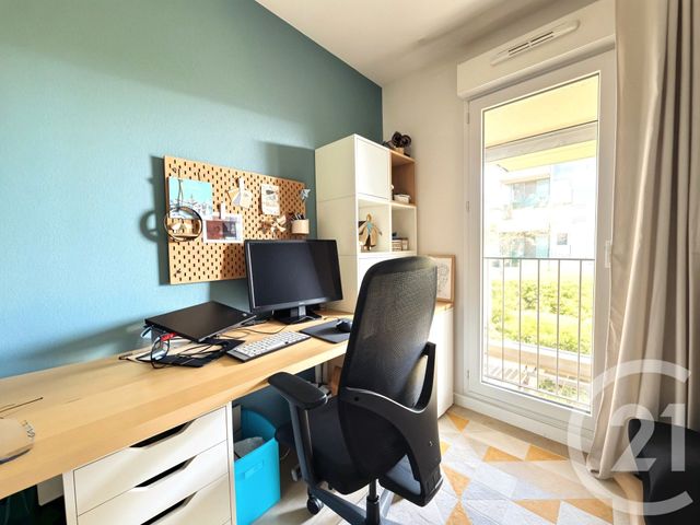 Appartement T3 à vendre - 3 pièces - 64,47 m2 - Begles - 33 - AQUITAINE