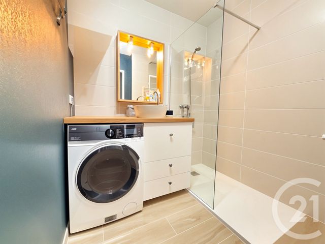 Appartement T3 à vendre - 3 pièces - 64,47 m2 - Begles - 33 - AQUITAINE