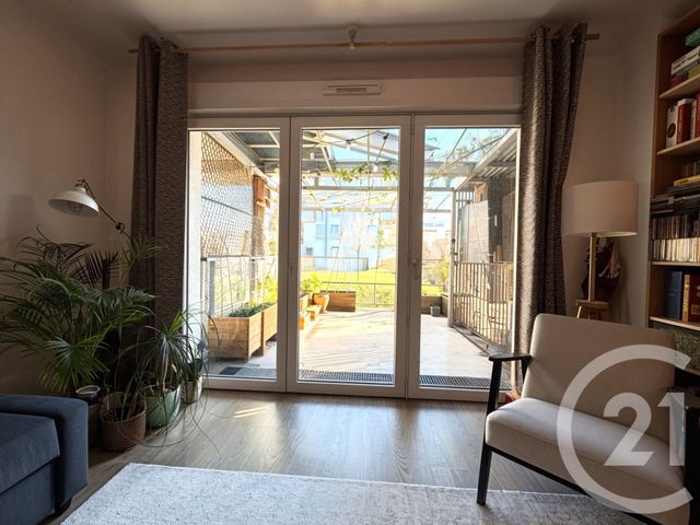 Appartement T3 à vendre - 3 pièces - 64,47 m2 - Begles - 33 - AQUITAINE