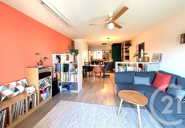 Appartement T3 à vendre - 3 pièces - 64,47 m2 - Begles - 33 - AQUITAINE