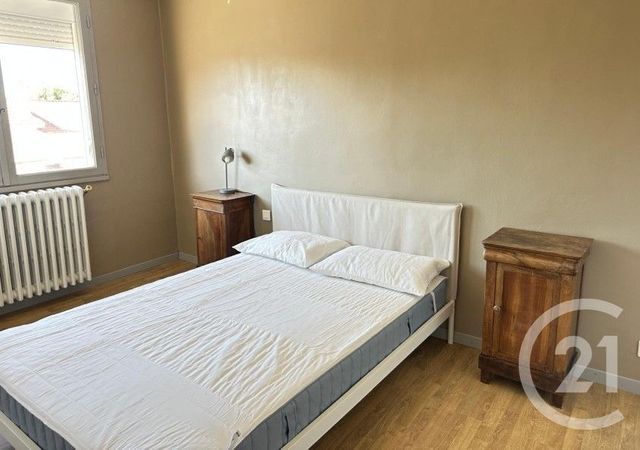 Appartement T2 à louer - 2 pièces - 45 m2 - Begles - 33 - AQUITAINE