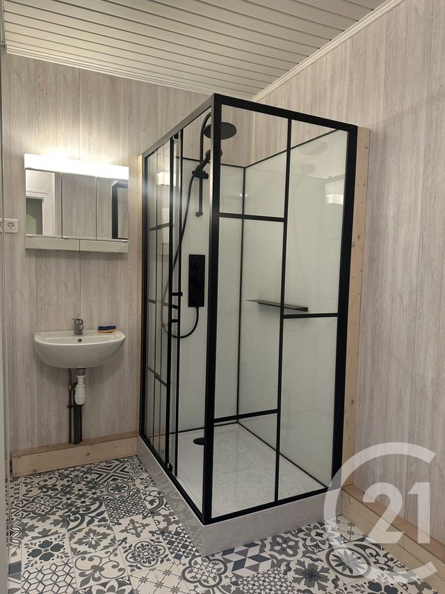 Appartement T2 à louer - 2 pièces - 45 m2 - Begles - 33 - AQUITAINE