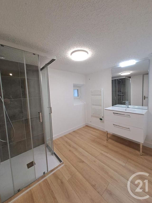 Maison &agrave; louer - 3 pi&egrave;ces - 78,17 m2 - Begles - 33 - AQUITAINE