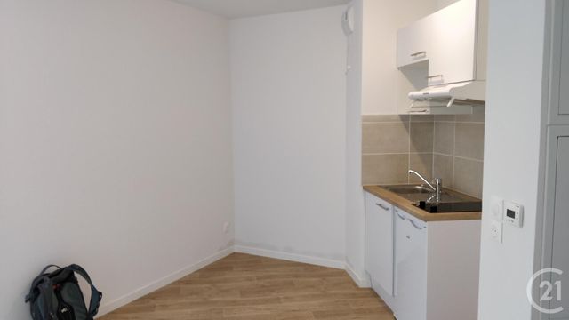 Appartement Studio &agrave; louer - 1 pi&egrave;ce - 29,81 m2 - Villenave D Ornon - 33 - AQUITAINE