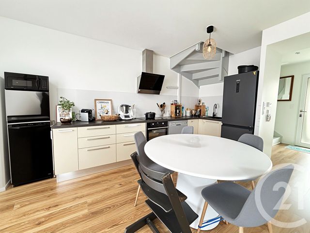 Appartement F3 &agrave; vendre - 3 pi&egrave;ces - 70 m2 - Begles - 33 - AQUITAINE