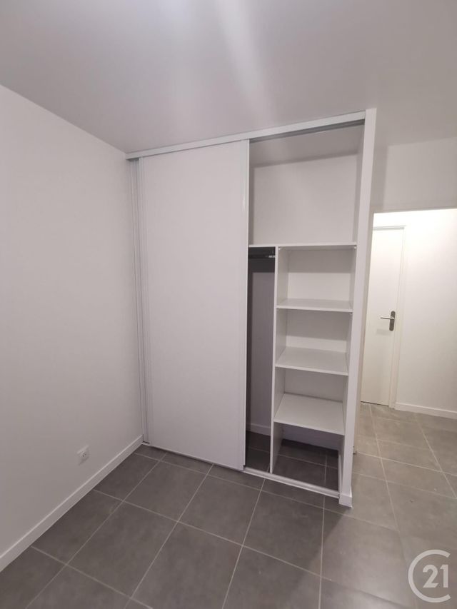 Appartement T3 &agrave; louer - 3 pi&egrave;ces - 65,25 m2 - Begles - 33 - AQUITAINE