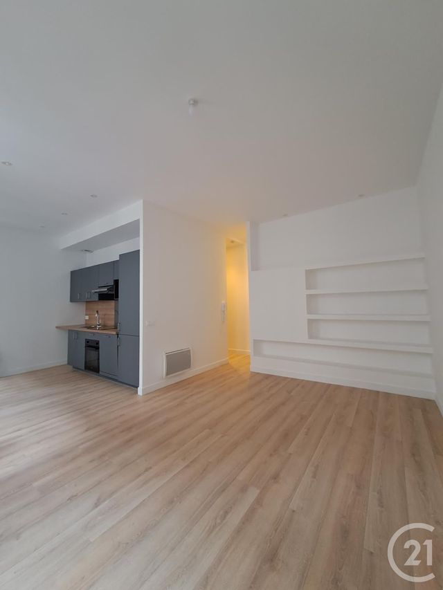 Appartement T3 &agrave; louer - 3 pi&egrave;ces - 66,50 m2 - Bordeaux - 33 - AQUITAINE