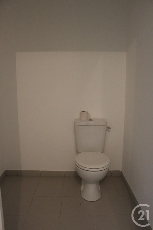Appartement F4 &agrave; louer - 4 pi&egrave;ces - 74,20 m2 - Begles - 33 - AQUITAINE