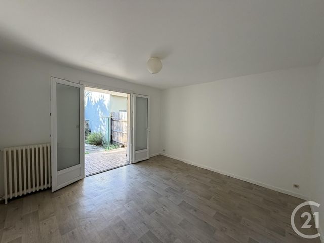 Appartement T3 &agrave; louer - 3 pi&egrave;ces - 75 m2 - Begles - 33 - AQUITAINE