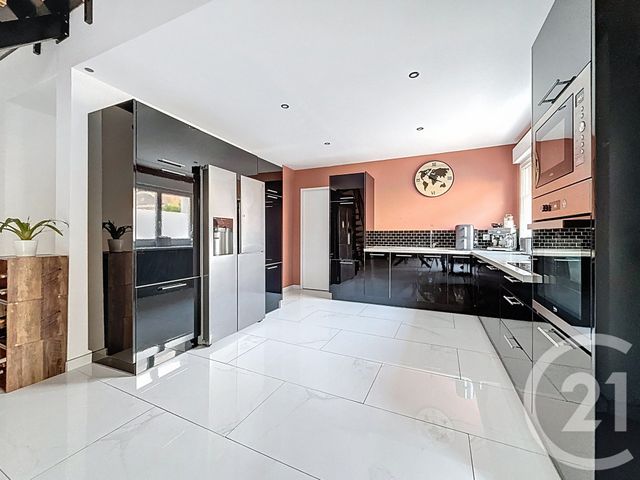 Maison à vendre - 5 pièces - 146,30 m2 - Montdidier - 80 - PICARDIE