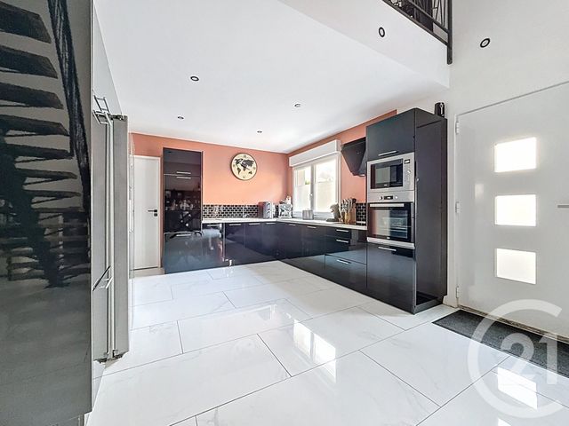 Maison à vendre - 5 pièces - 146,30 m2 - Montdidier - 80 - PICARDIE