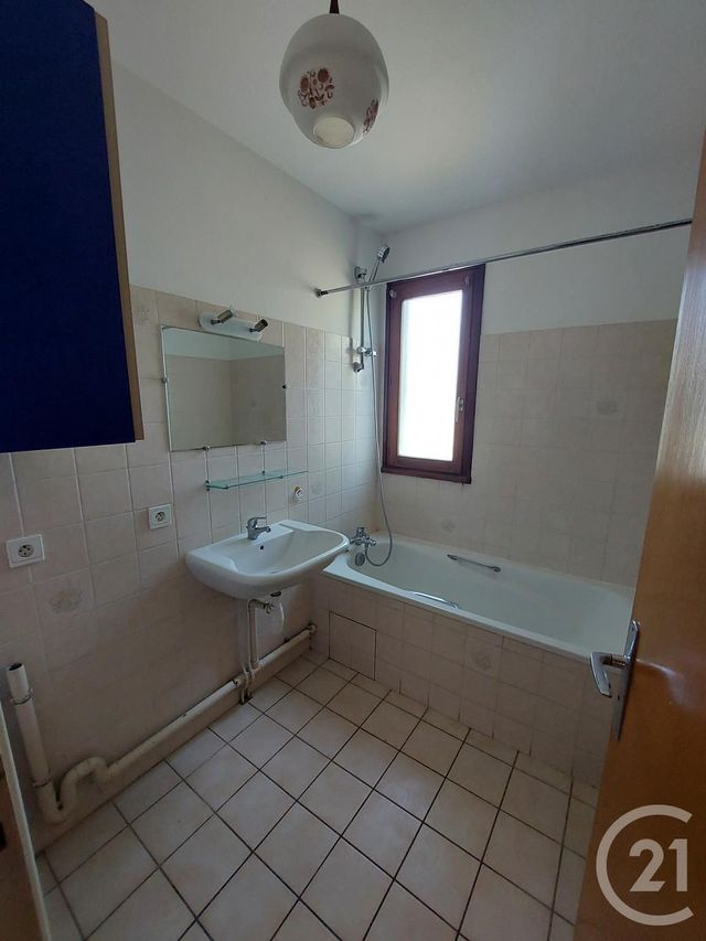 Appartement F2 &agrave; louer - 2 pi&egrave;ces - 53,65 m2 - Rumilly - 74 - RHONE-ALPES