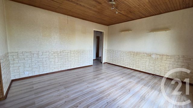 Appartement F3 &agrave; louer - 3 pi&egrave;ces - 82,68 m2 - Sillingy - 74 - RHONE-ALPES
