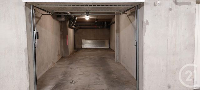 parking - CRAN GEVRIER - 74