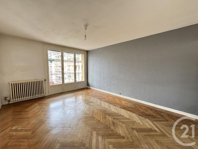 Appartement 3 pièces 74 m² · à Annecy · 73,7 m² · 316 800 €