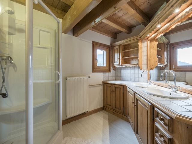 Maison &agrave; vendre - 10 pi&egrave;ces - 465 m2 - Mieussy - 74 - RHONE-ALPES