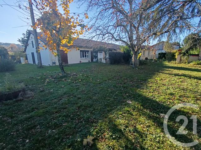 Maison à vendre - 14 pièces - 414,76 m2 - Pujols - 47 - AQUITAINE