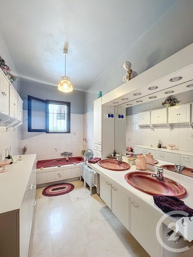 Maison à vendre - 5 pièces - 163,50 m2 - Villeneuve Sur Lot - 47 - AQUITAINE