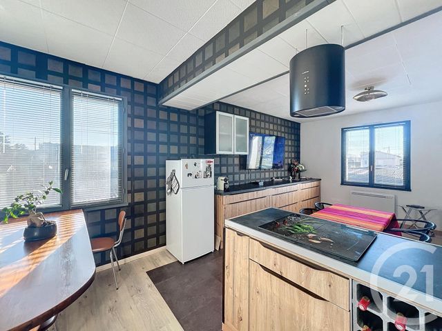 Appartement à vendre - 2 pièces - 74,12 m2 - Villeneuve Sur Lot - 47 - AQUITAINE