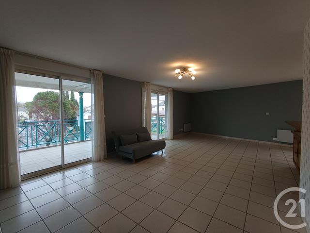 Appartement T4 à vendre - 5 pièces - 107 m2 - Villeneuve Sur Lot - 47 - AQUITAINE