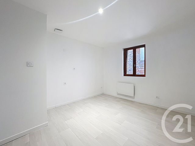 Appartement T2 &agrave; louer - 2 pi&egrave;ces - 36,90 m2 - Villeneuve Sur Lot - 47 - AQUITAINE