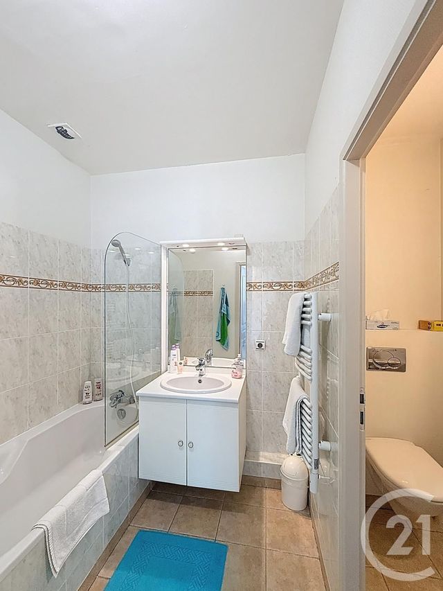 Appartement F3 à vendre - 5 pièces - 90 m2 - Castelnaud De Gratecambe - 47 - AQUITAINE