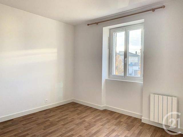 Appartement à louer - 3 pièces - 79,63 m2 - Ste Livrade Sur Lot - 47 - AQUITAINE