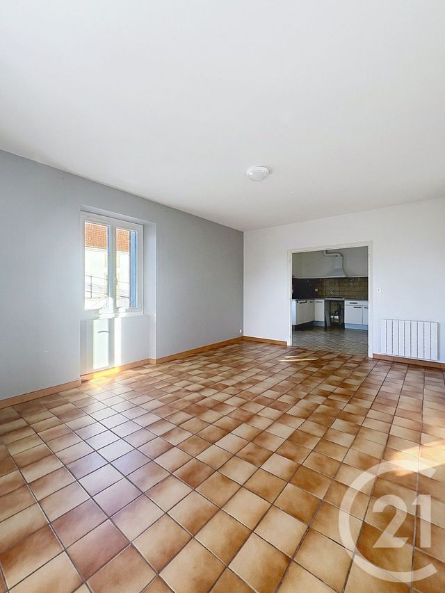 Appartement à louer - 3 pièces - 79,63 m2 - Ste Livrade Sur Lot - 47 - AQUITAINE