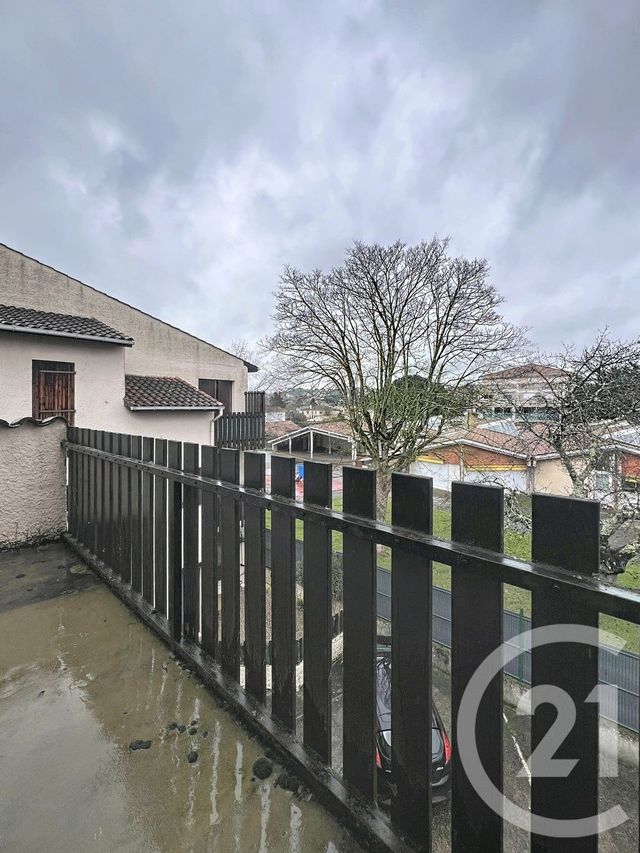 Appartement T2 &agrave; louer - 2 pi&egrave;ces - 65,34 m2 - Villeneuve Sur Lot - 47 - AQUITAINE