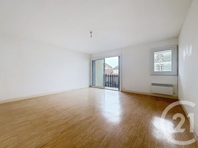 Appartement T2 &agrave; louer - 2 pi&egrave;ces - 72 m2 - Villeneuve Sur Lot - 47 - AQUITAINE