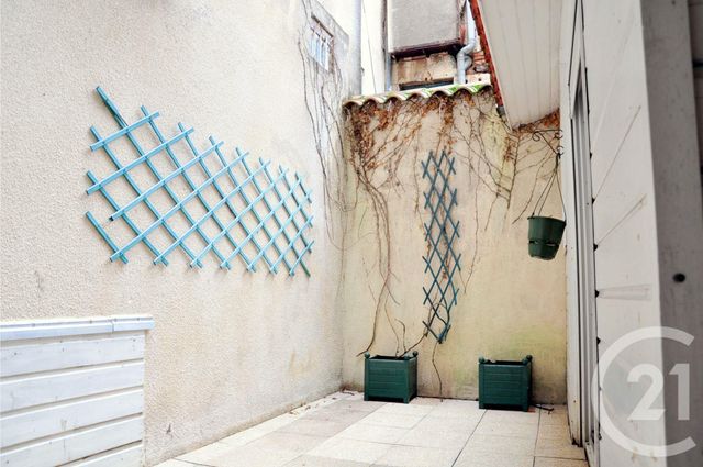 Appartement T2 à louer - 2 pièces - 44,04 m2 - Villeneuve Sur Lot - 47 - AQUITAINE