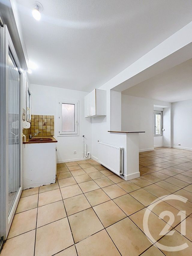 Appartement T2 à louer - 2 pièces - 44,04 m2 - Villeneuve Sur Lot - 47 - AQUITAINE