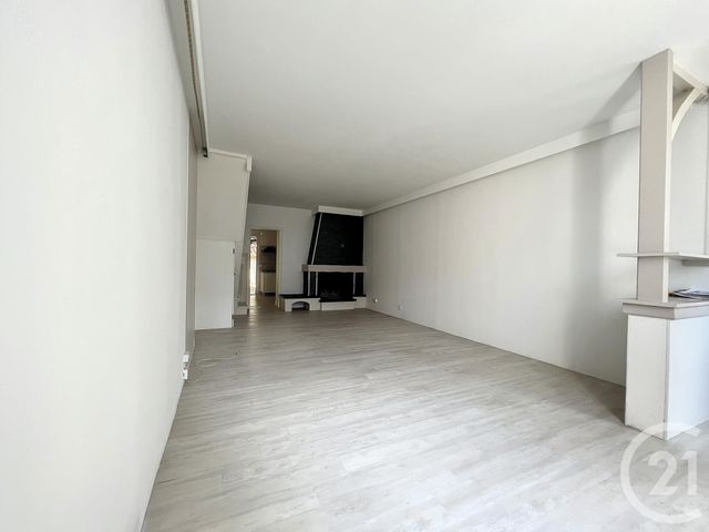 Maison &agrave; louer - 3 pi&egrave;ces - 77,47 m2 - Villeneuve Sur Lot - 47 - AQUITAINE