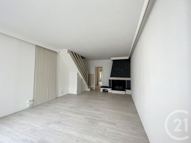 Maison &agrave; louer - 3 pi&egrave;ces - 77,47 m2 - Villeneuve Sur Lot - 47 - AQUITAINE