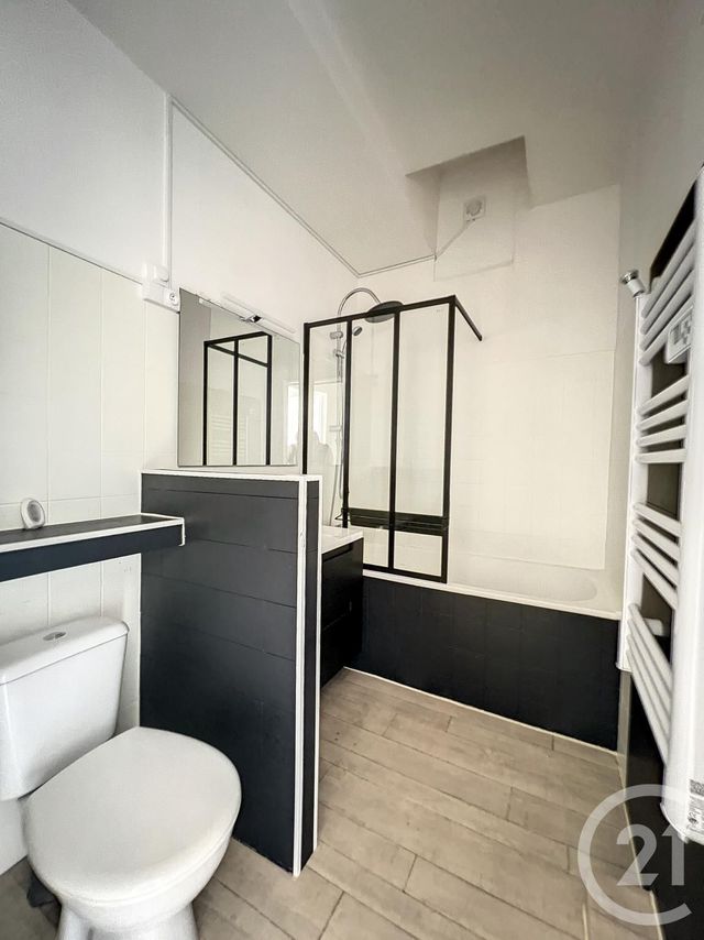 Maison &agrave; louer - 3 pi&egrave;ces - 77,47 m2 - Villeneuve Sur Lot - 47 - AQUITAINE