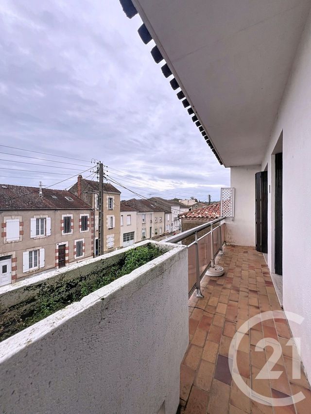 Appartement T2 &agrave; louer - 2 pi&egrave;ces - 57,05 m2 - Villeneuve Sur Lot - 47 - AQUITAINE