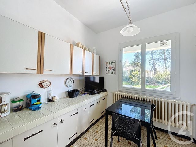 Maison à louer - 10 pièces - 150 m2 - Le Temple Sur Lot - 47 - AQUITAINE