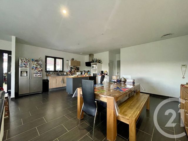 Maison à louer - 5 pièces - 126 m2 - La Croix Blanche - 47 - AQUITAINE