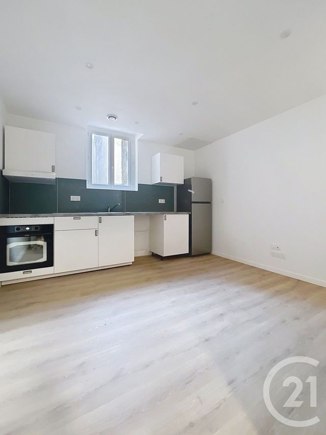 Appartement T2 &agrave; louer - 2 pi&egrave;ces - 31,62 m2 - Villeneuve Sur Lot - 47 - AQUITAINE