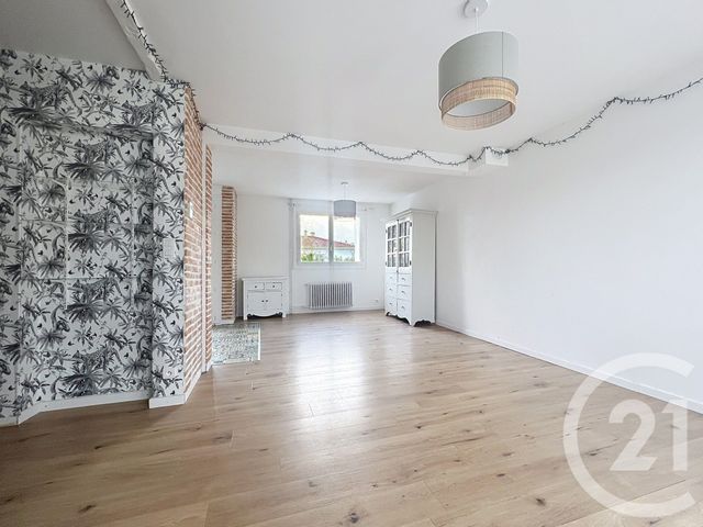 Maison &agrave; louer - 5 pi&egrave;ces - 97,70 m2 - Villeneuve Sur Lot - 47 - AQUITAINE