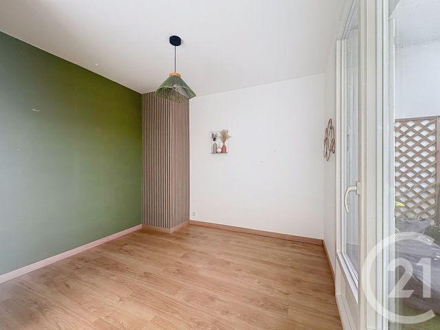 Maison &agrave; louer - 5 pi&egrave;ces - 97,70 m2 - Villeneuve Sur Lot - 47 - AQUITAINE