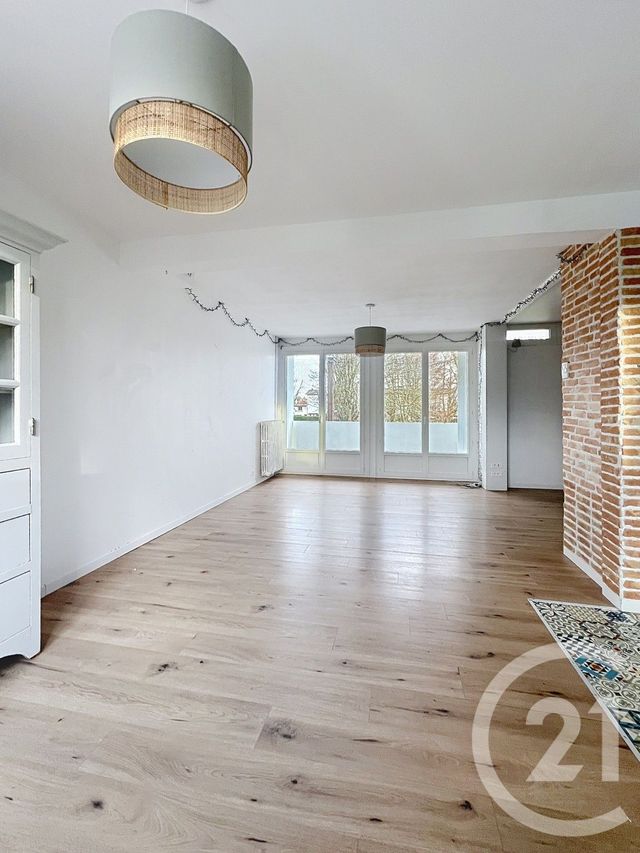 Maison &agrave; louer - 5 pi&egrave;ces - 97,70 m2 - Villeneuve Sur Lot - 47 - AQUITAINE