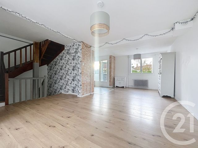 Maison &agrave; louer - 5 pi&egrave;ces - 97,70 m2 - Villeneuve Sur Lot - 47 - AQUITAINE