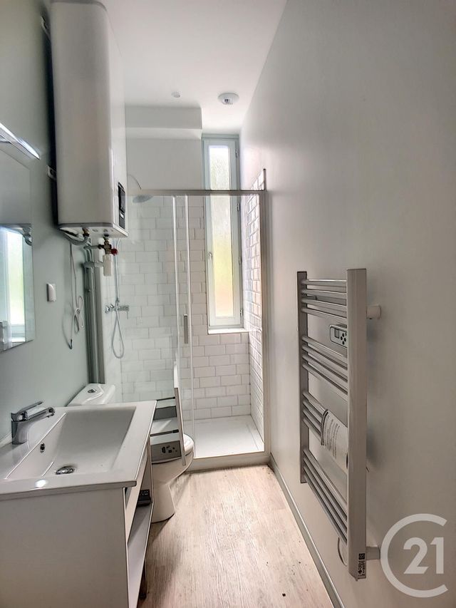 Appartement F2 &agrave; louer - 3 pi&egrave;ces - 36,62 m2 - Villeneuve Sur Lot - 47 - AQUITAINE